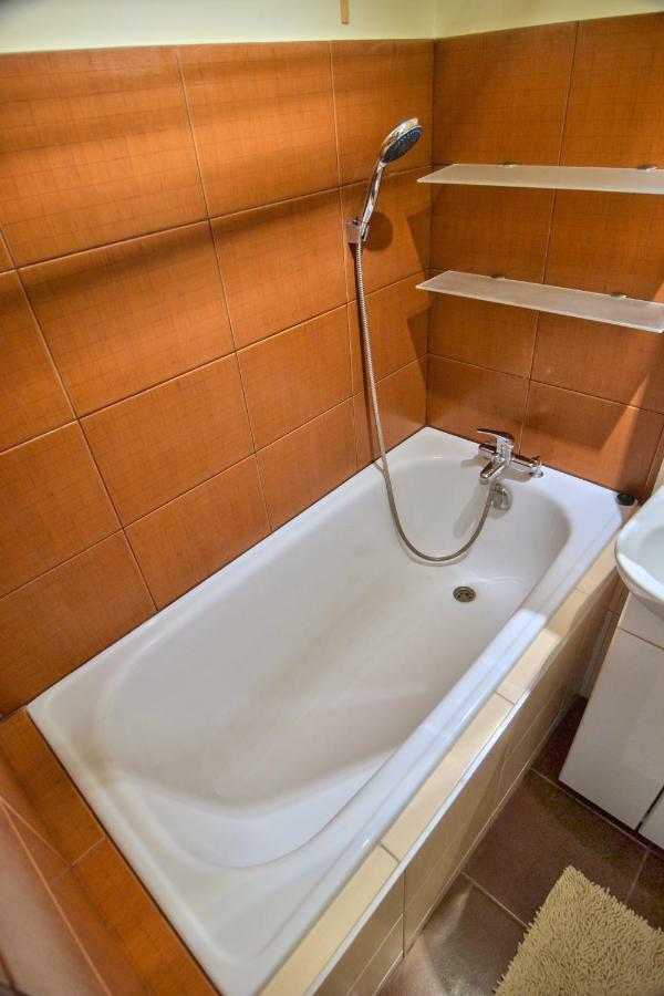 Sloneczny Apartament Grzybowska Varšava Exteriér fotografie